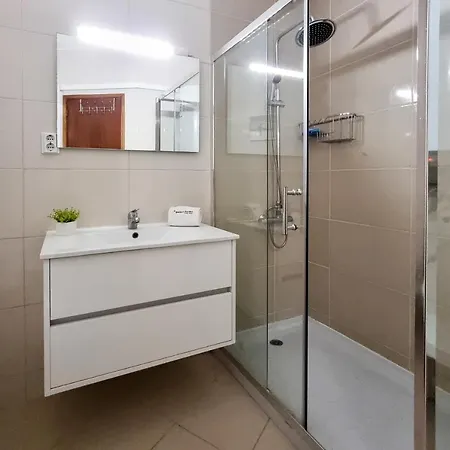 Flh Portimao Flat With Balcony Апартаменты Портиман